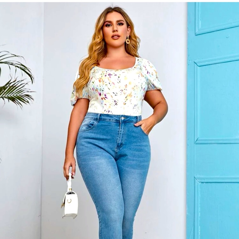 Plus Graphic Print Puff Sleeve Scoop Neck  Bodysuit 2XL 18